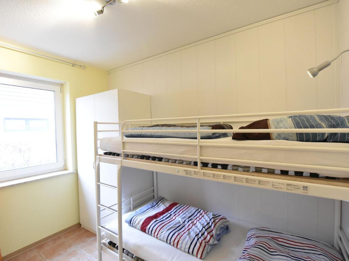 5-Bedroom Holiday Home In Zierow With Garden Rum bild